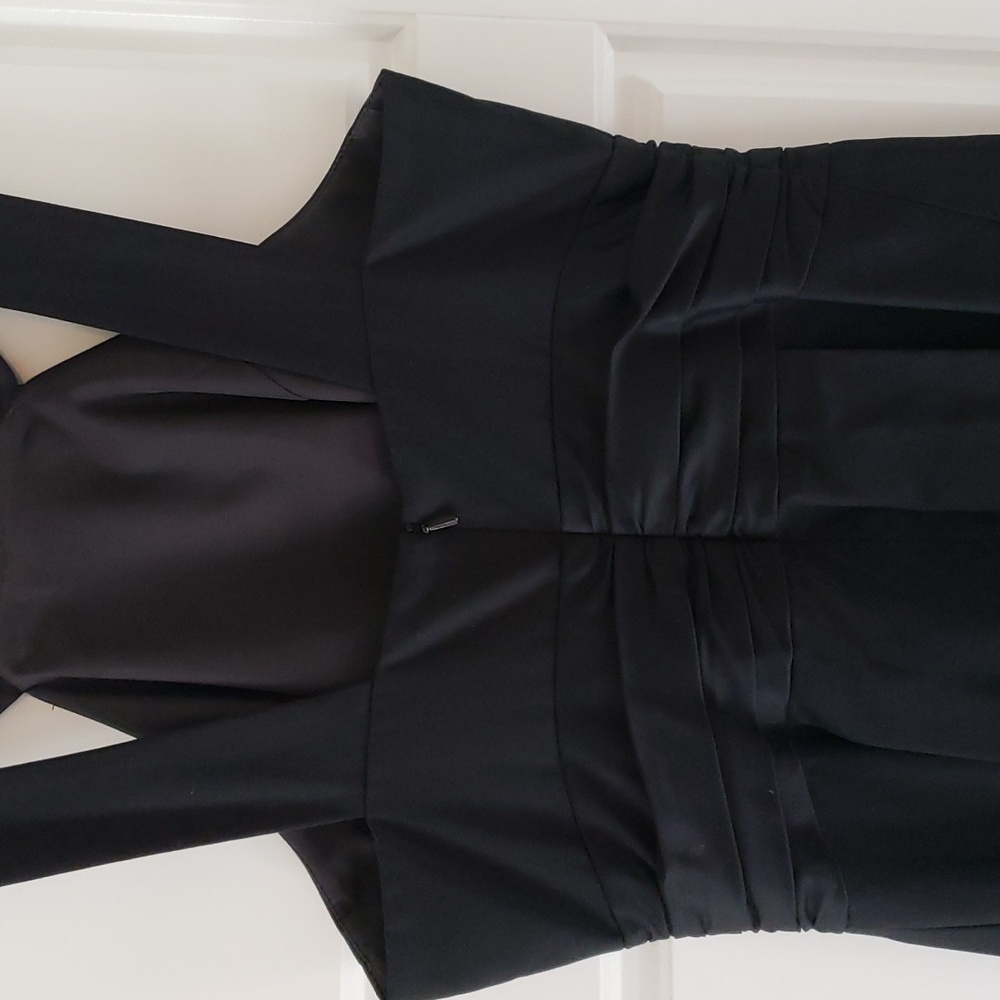 David's Bridal Short Cotton Dress with Y-Neck and Skirt Pleating Bridesmaid - Picture 5 of 6
